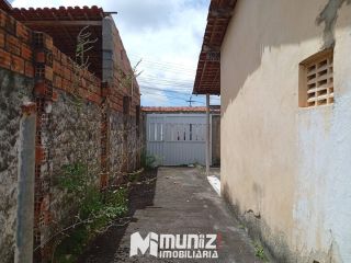 CASA Á VENDA NO LUIZ ALVES 1