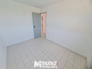 Apartamento Para Alugar com 2 quartos No Condomínio Rio Poxim