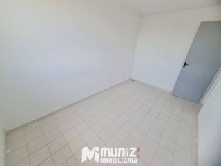 Apartamento Para Alugar com 2 quartos No Condomínio Rio Poxim