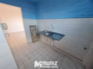 Apartamento Para Alugar com 2 quartos No Condomínio Rio Poxim