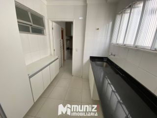Excelente Apartamento Amplo No Condomínio Riviera.