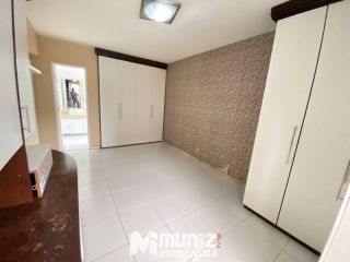 Excelente Apartamento Amplo No Condomínio Riviera.