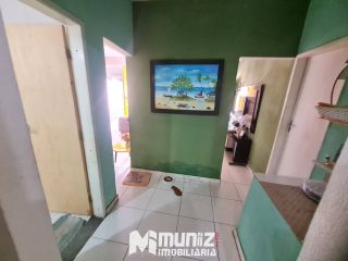 Vende-se Casa de 2 Pavimentos no Bairro Luzia
