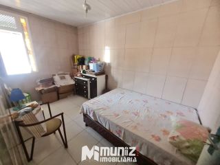 Vende-se Casa de 2 Pavimentos no Bairro Luzia