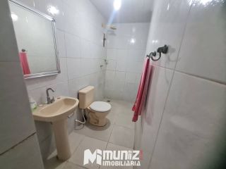 Vende-se Casa de 2 Pavimentos no Bairro Luzia