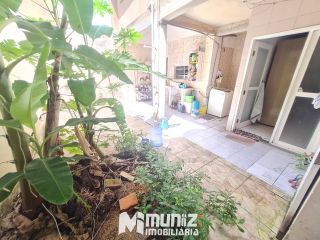 Vende-se Casa de 2 Pavimentos no Bairro Luzia