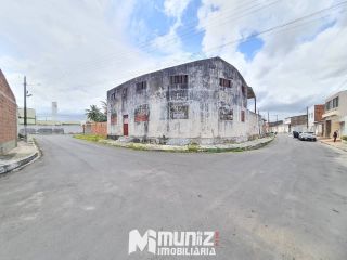 VENDE-SE PREDIO COMERCIAL FUNCIONAVA UM COLEGIO