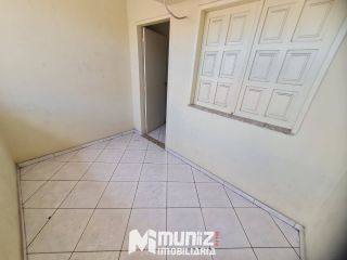 vende-se casa com 2 pavimentos