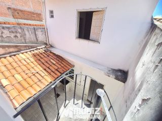 vende-se casa com 2 pavimentos