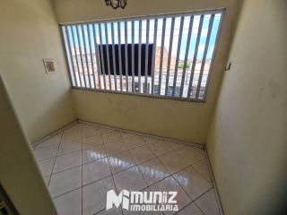 vende-se casa com 2 pavimentos