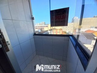 ALUGA-SE OTIMO APARTAMRNTO NO EDF. NOBRE