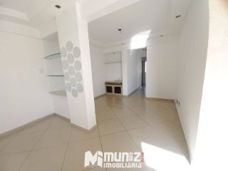 ALUGA-SE OTIMO APARTAMRNTO NO EDF. NOBRE