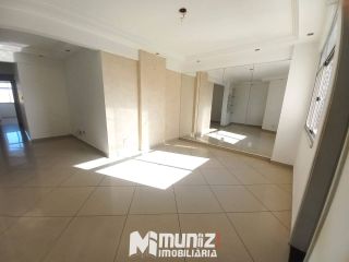 ALUGA-SE OTIMO APARTAMRNTO NO EDF. NOBRE