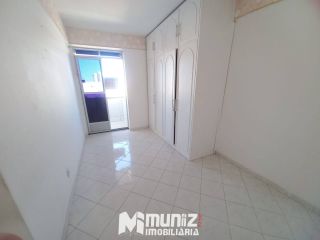 ALUGA-SE OTIMO APARTAMRNTO NO EDF. NOBRE