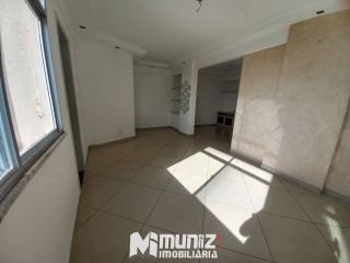 ALUGA-SE OTIMO APARTAMRNTO NO EDF. NOBRE