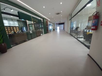 ALUGA-SE ÓTIMA SALA NO CENTRO MEDICO EMPRESARIAL PREMIER