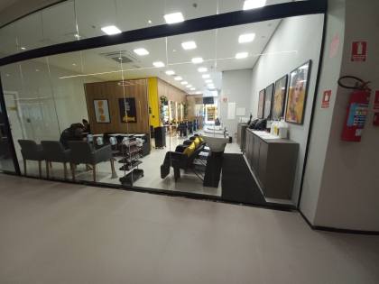 ALUGA-SE ÓTIMA SALA NO CENTRO MEDICO EMPRESARIAL PREMIER