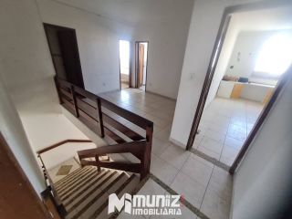 ALUGA-SE  CASA COMERCIAL C/ 03 PAVIMENTOS