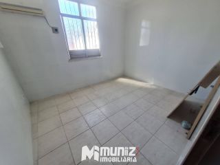 ALUGA-SE  CASA COMERCIAL C/ 03 PAVIMENTOS