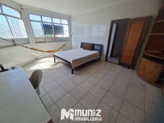 ALUGA-SE  CASA COMERCIAL C/ 03 PAVIMENTOS