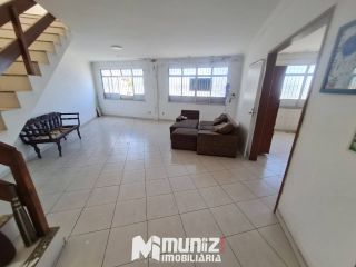 ALUGA-SE  CASA COMERCIAL C/ 03 PAVIMENTOS