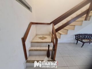 ALUGA-SE  CASA COMERCIAL C/ 03 PAVIMENTOS