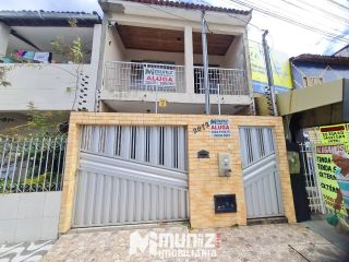 ALUGA-SE CASA C/ 02 PAVIMENTOS