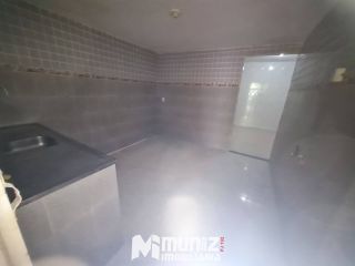 VENDE-SE CASA PRÓX AO COLEGIO JOSÉ OLINO E PISOLAR