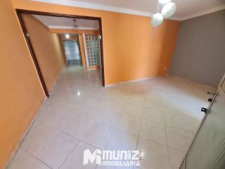 VENDE-SE CASA PRÓX AO COLEGIO JOSÉ OLINO E PISOLAR