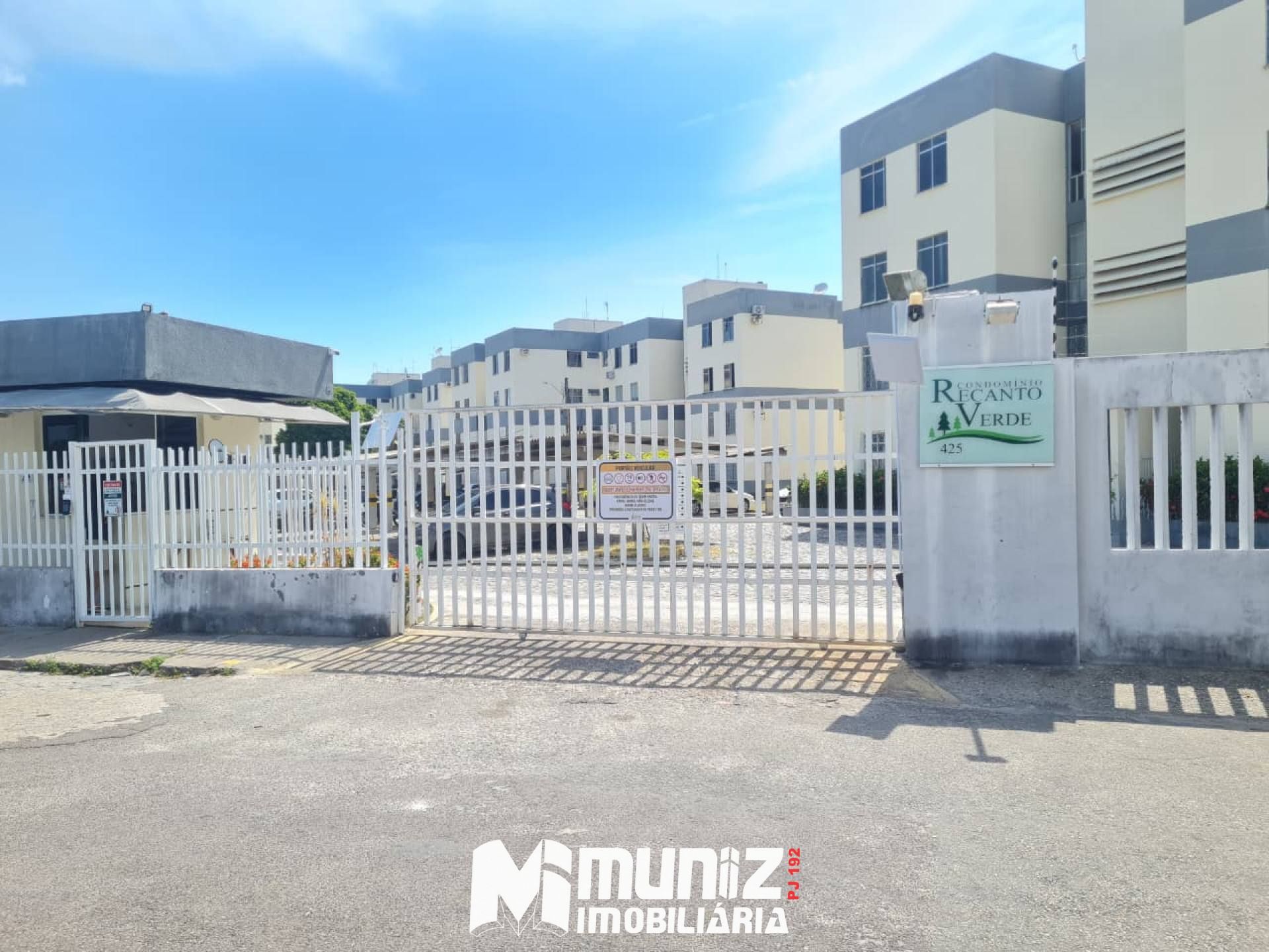 Aluguel de Apartamento Reformado na Farolândia –  Condominio Recanto Verde