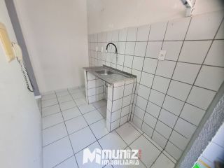 VENDE-SE APT NO 2 ANDAR - COND. SOLAR DA BARRA