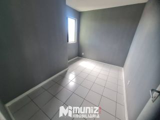 VENDE-SE APT NO 2 ANDAR - COND. SOLAR DA BARRA