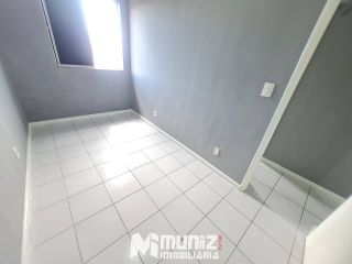 VENDE-SE APT NO 2 ANDAR - COND. SOLAR DA BARRA