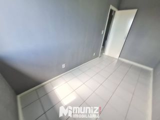 VENDE-SE APT NO 2 ANDAR - COND. SOLAR DA BARRA