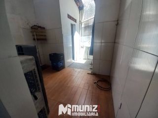 ALUGA-SE PONTO COMERCIAL