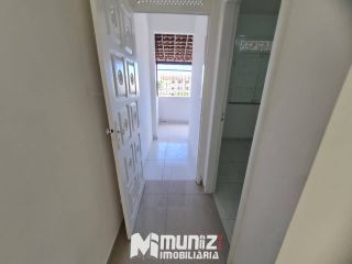 ALUGA-SE APARTAMENTO P/SUPERIOR