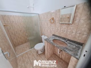 ALUGA-SE APARTAMENTO P/SUPERIOR