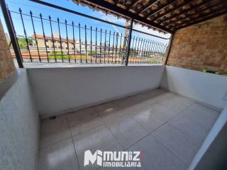 ALUGA-SE APARTAMENTO P/SUPERIOR