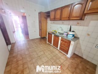 Casa Para Alugar c/ 2 pavimentos - bairro São José em Aracaju