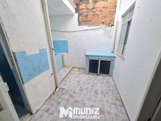 Casa Para Alugar c/ 2 pavimentos - bairro São José em Aracaju