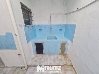 Casa Para Alugar c/ 2 pavimentos - bairro São José em Aracaju