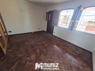 Casa Para Alugar c/ 2 pavimentos - bairro São José em Aracaju