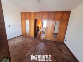 Casa Para Alugar c/ 2 pavimentos - bairro São José em Aracaju