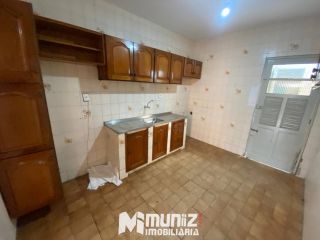 Casa Para Alugar c/ 2 pavimentos - bairro São José em Aracaju