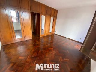 Casa Para Alugar c/ 2 pavimentos - bairro São José em Aracaju