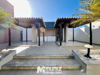 Imóvel Amplo e Versátil com Estrutura Completa - Robalo