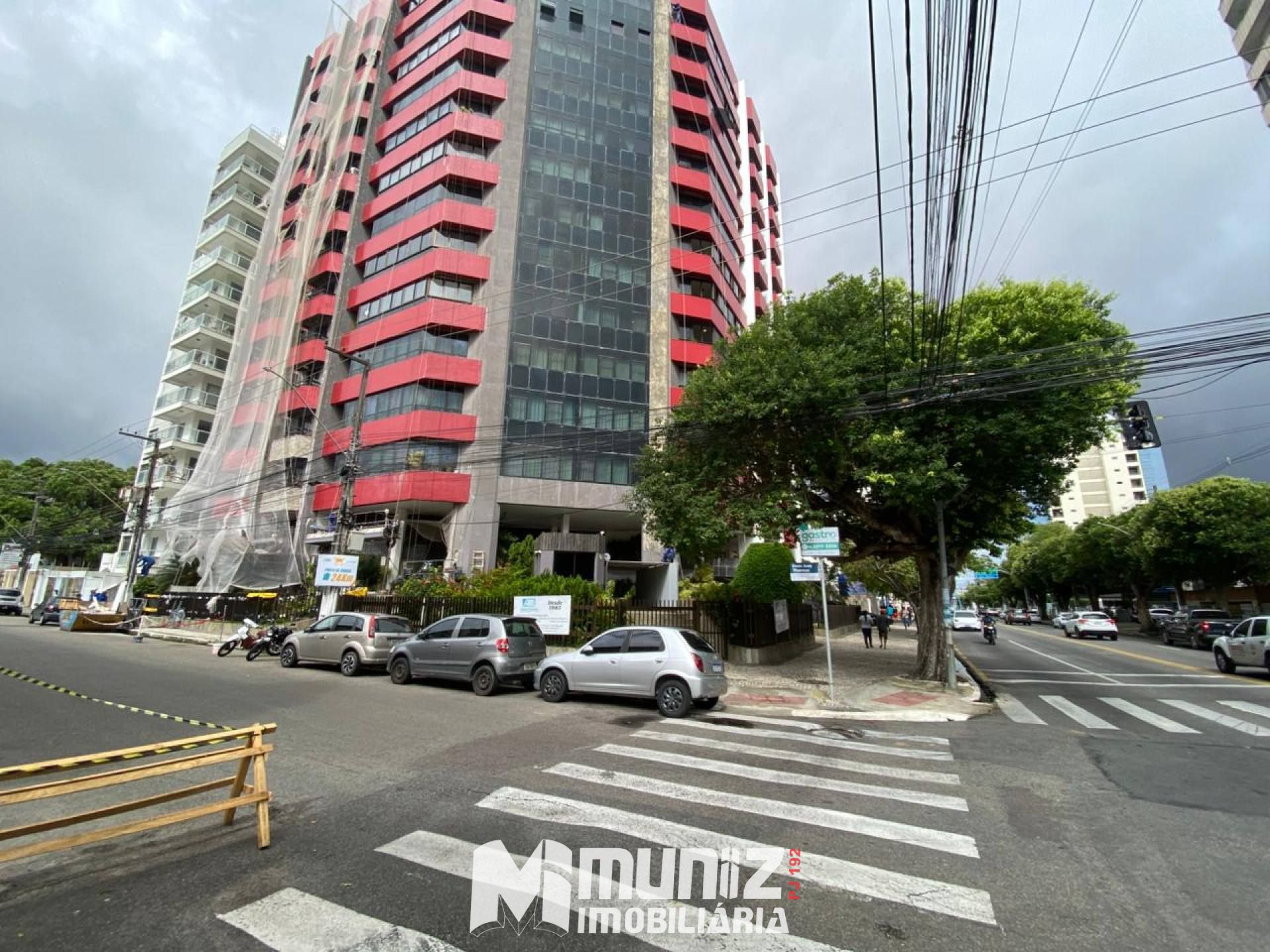 VENDE-SE EXCELENTE APT NO CD ROYAL PALACE