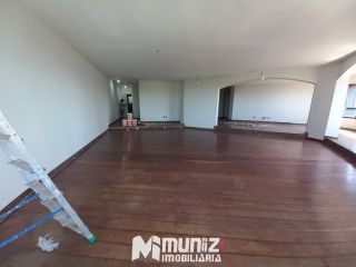 VENDE-SE EXCELENTE APT NO CD ROYAL PALACE