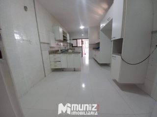 VENDE-SE EXCELENTE APT NO CD ROYAL PALACE