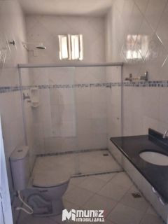 Vende-se Casa com 3 quartos 1 suítes no bairro Aeroporto